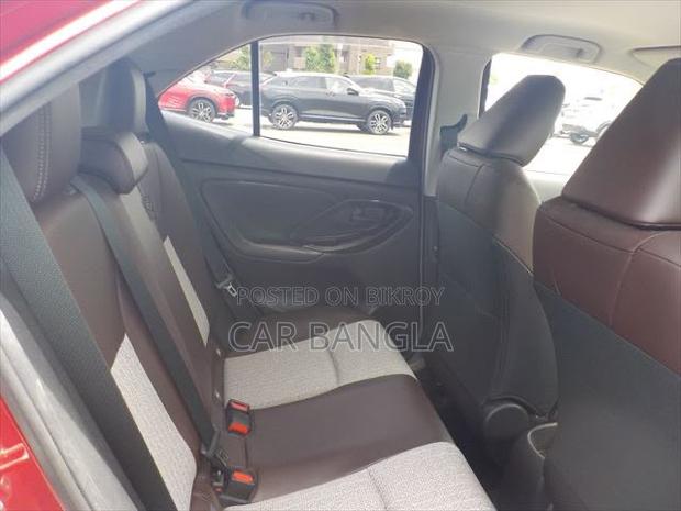 Toyota Yaris Cross 2021 Red