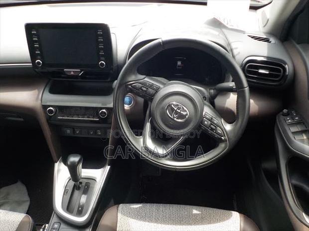 Toyota Yaris Cross 2021 Red