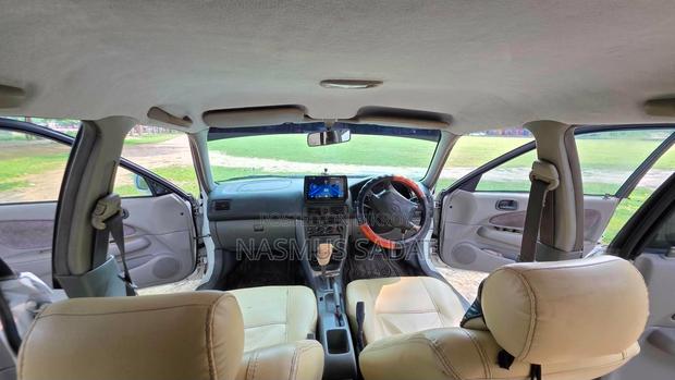 Toyota Corolla 1997 White