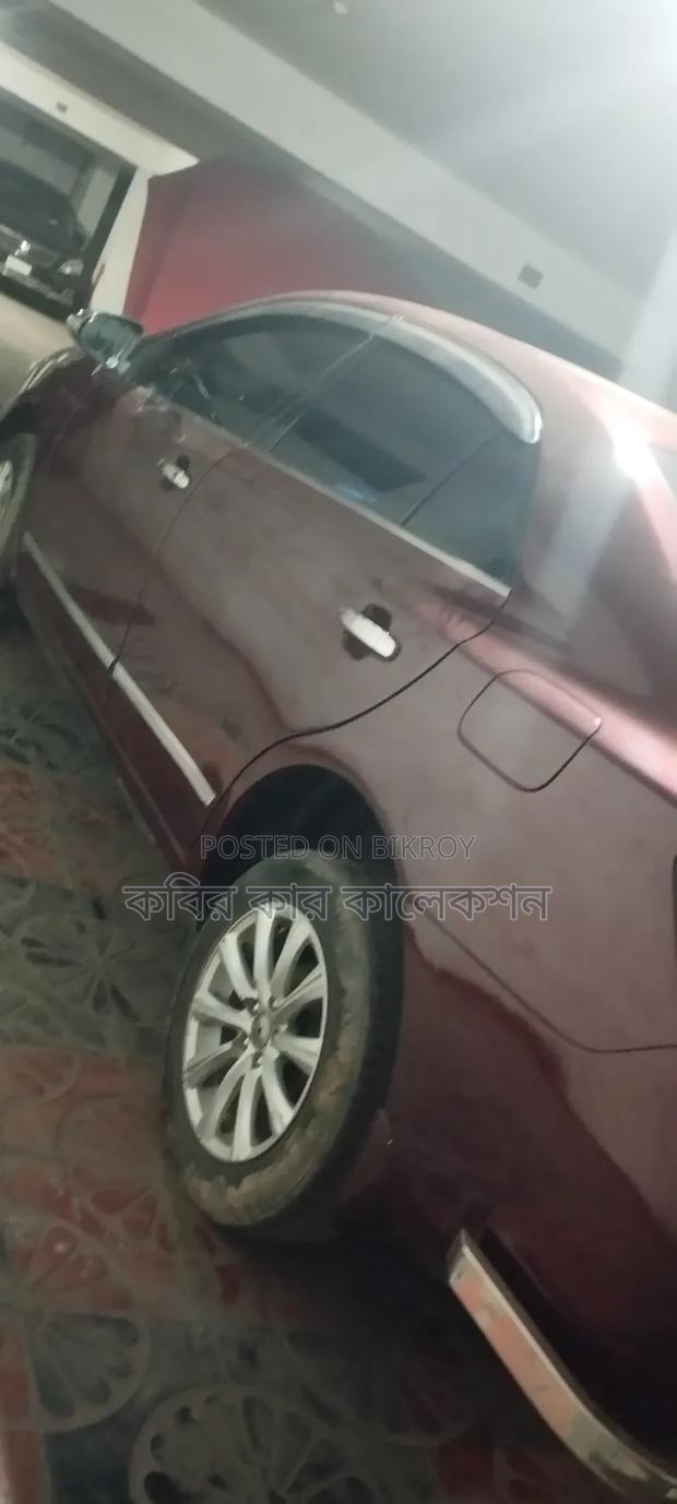 Toyota Premio 2010 Maroon