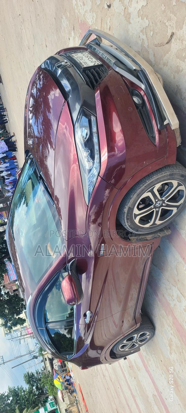Honda Vezel 1.5 Hybrid 2WD 2015 Red