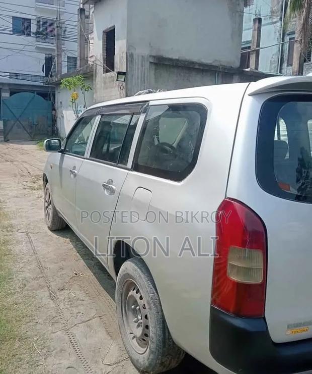 Toyota Probox 2003 Silver