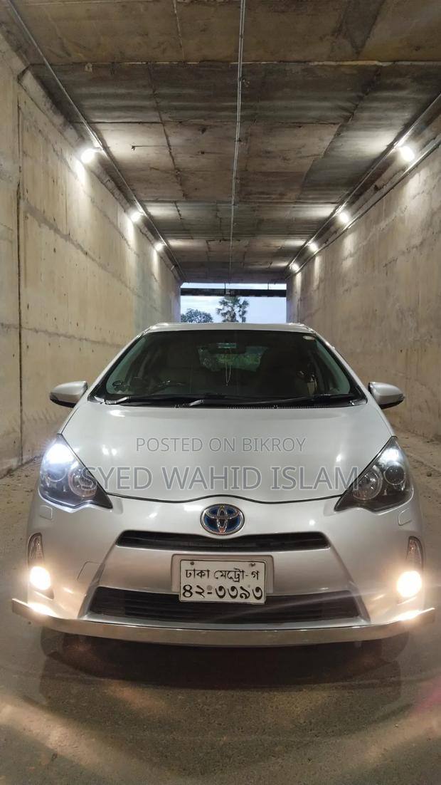 Toyota Aqua 2013 Gray