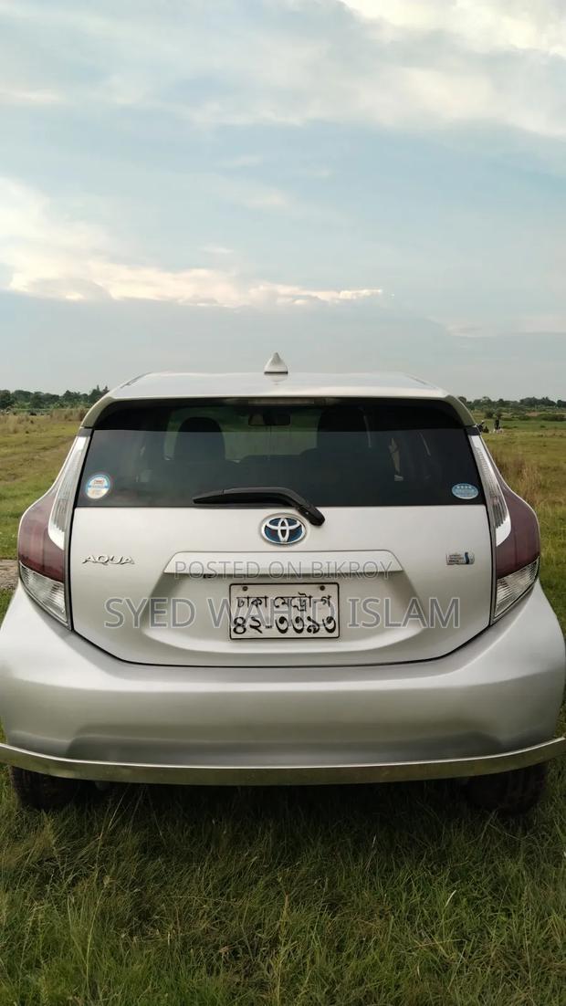 Toyota Aqua 2013 Gray