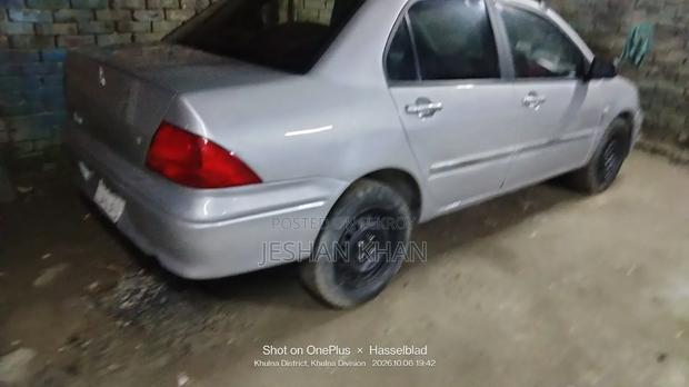 Mitsubishi Lancer 2002 Silver