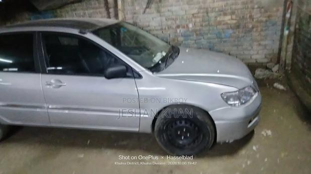 Mitsubishi Lancer 2002 Silver