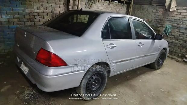Mitsubishi Lancer 2002 Silver
