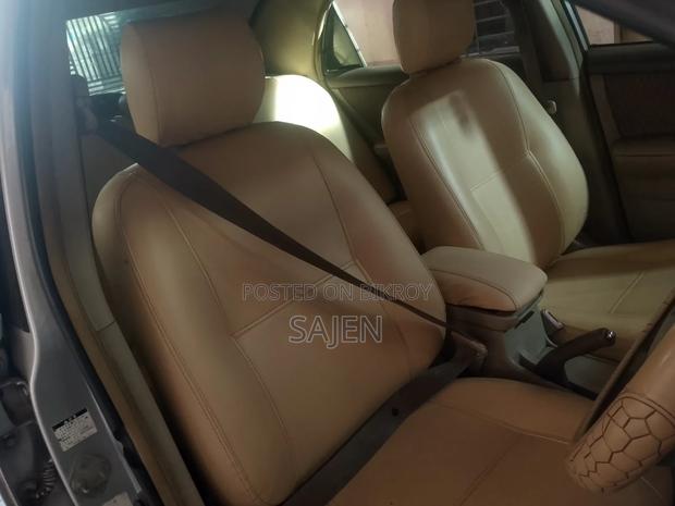 Toyota Corolla 2005 Silver