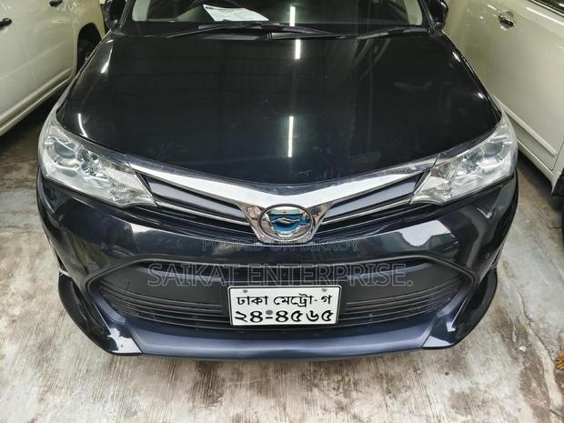 Toyota Corolla Fielder 1.5 Hybrid FWD 2020 Black