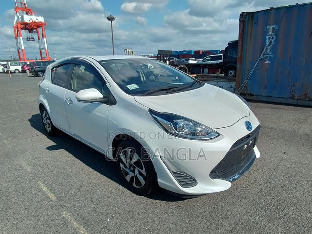 Toyota Aqua 2021 Pearl