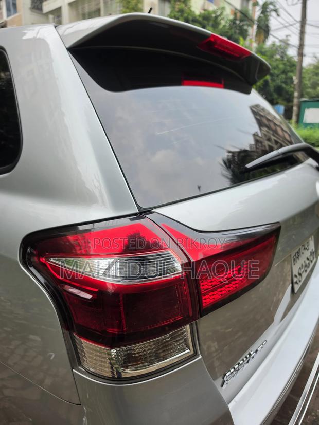 Toyota Corolla Fielder 1.5 Hybrid FWD 2020 Silver