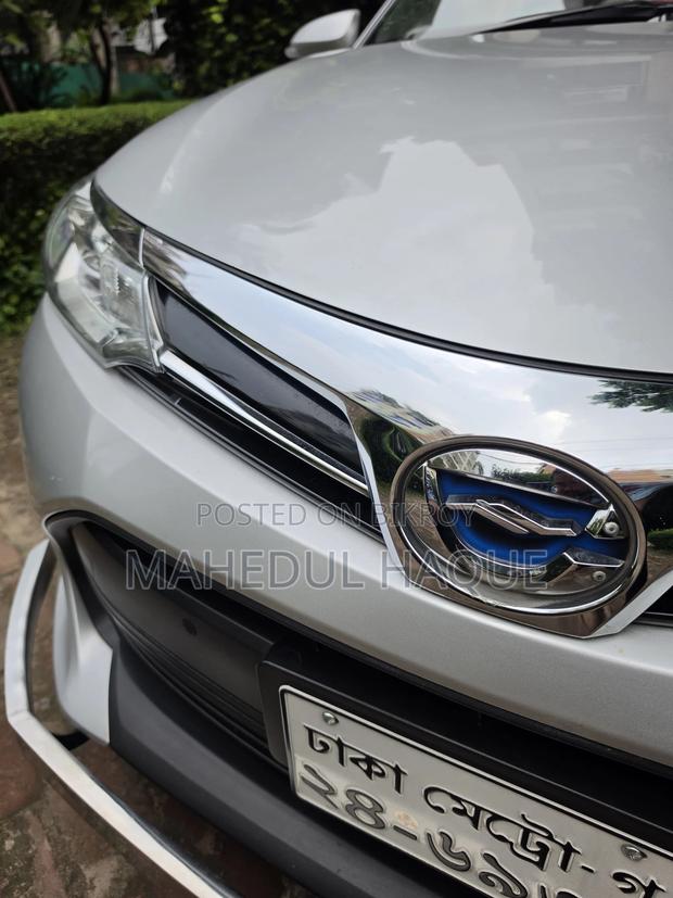Toyota Corolla Fielder 1.5 Hybrid FWD 2020 Silver