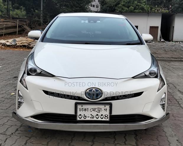 Toyota Prius 2017 Pearl