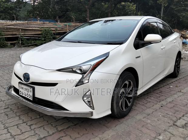 Toyota Prius 2017 Pearl