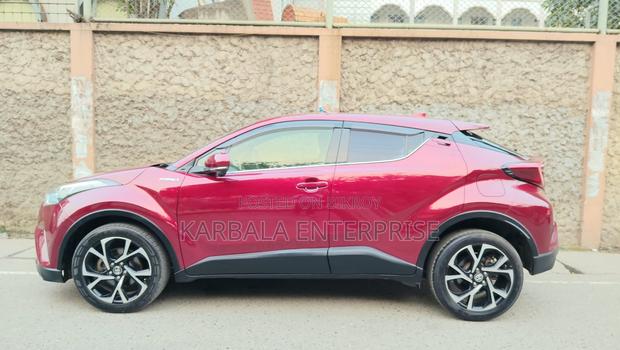 Toyota C-HR XLE Prermium FWD (2.0L 4cyl 2AM) 2018 Red