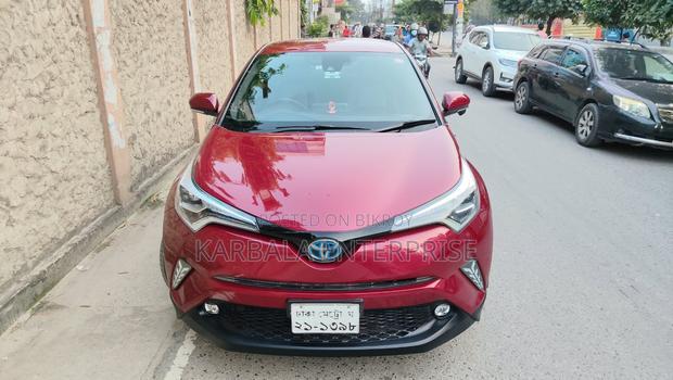 Toyota C-HR XLE Prermium FWD (2.0L 4cyl 2AM) 2018 Red