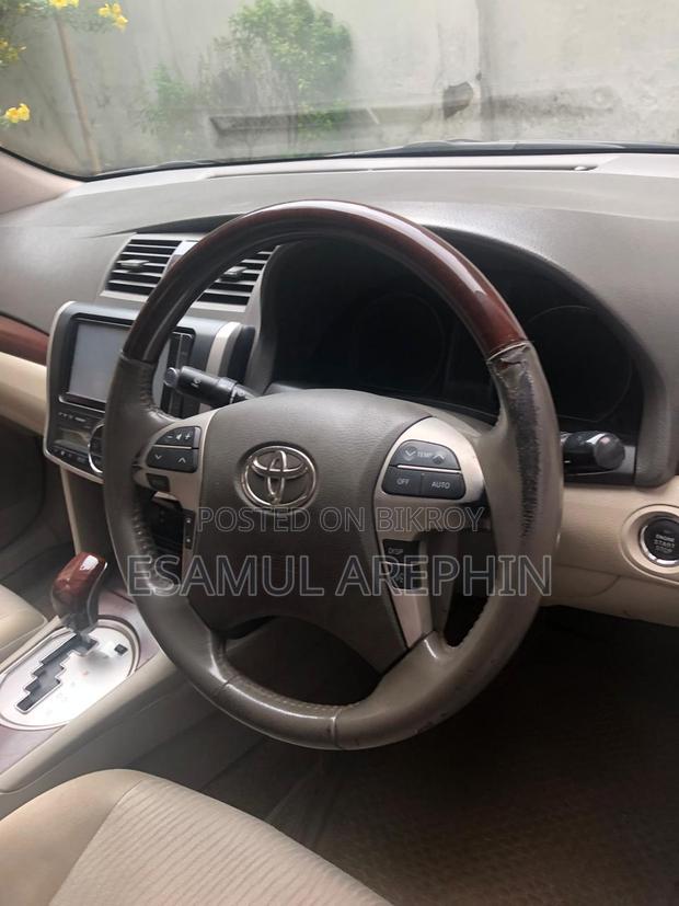 Toyota Premio 1.5 FWD 2012 Silver