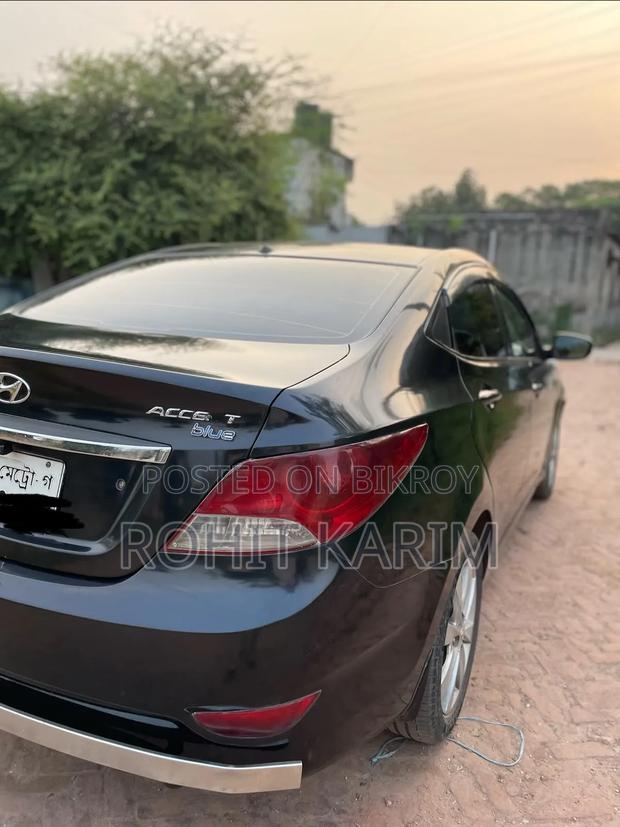 Hyundai Accent 2012 Blue