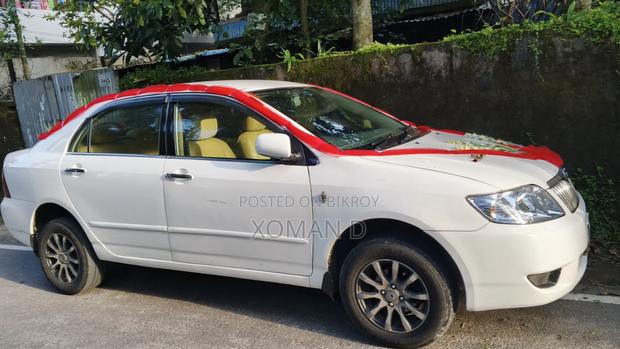 Toyota Corolla 2005 White