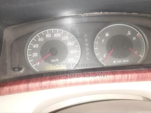 Toyota Corolla Sedan Automatic 2004 White