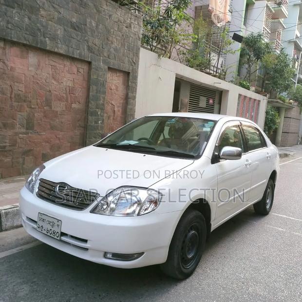 Toyota Corolla 2004 White