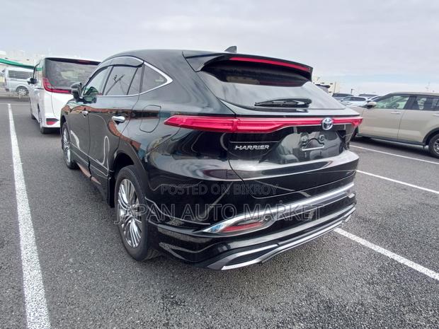 Toyota Harrier 2021 Black