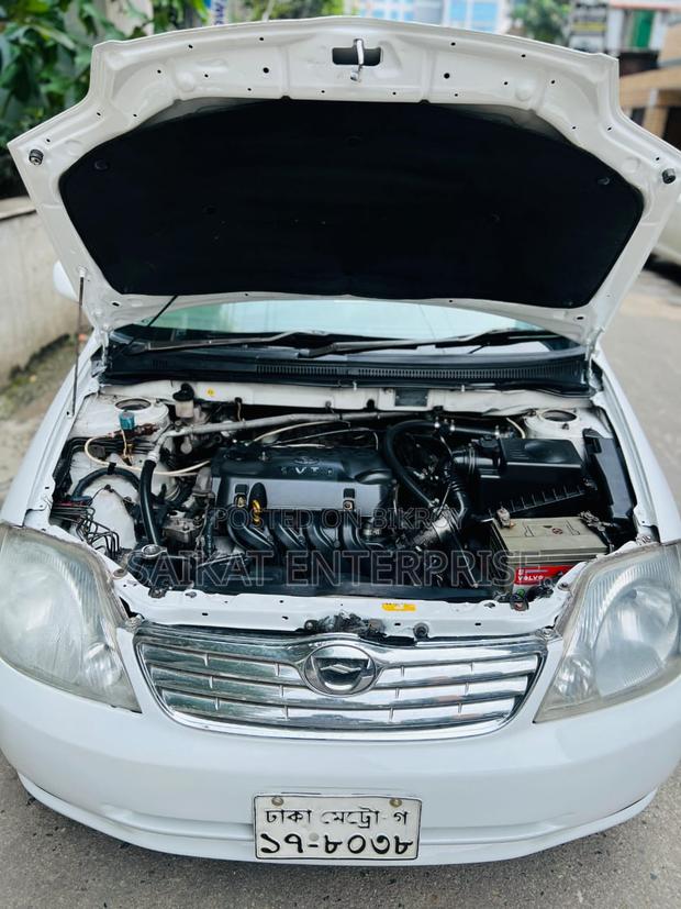 Toyota Corolla 2004 White