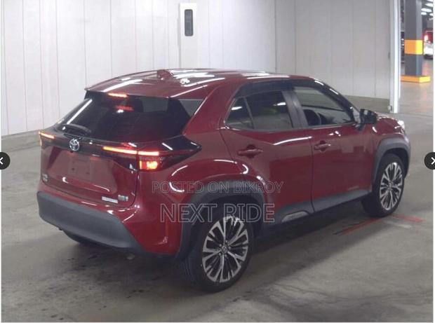 Toyota Yaris Cross 1.5 Hybrid FWD 2021 Red