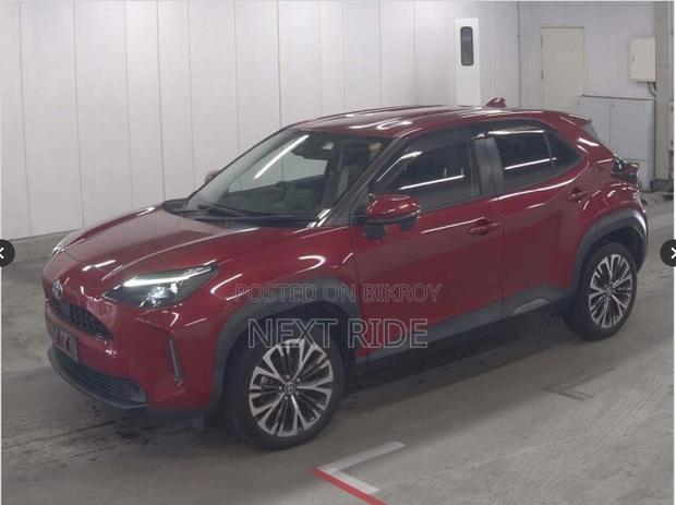 Toyota Yaris Cross 1.5 Hybrid FWD 2021 Red