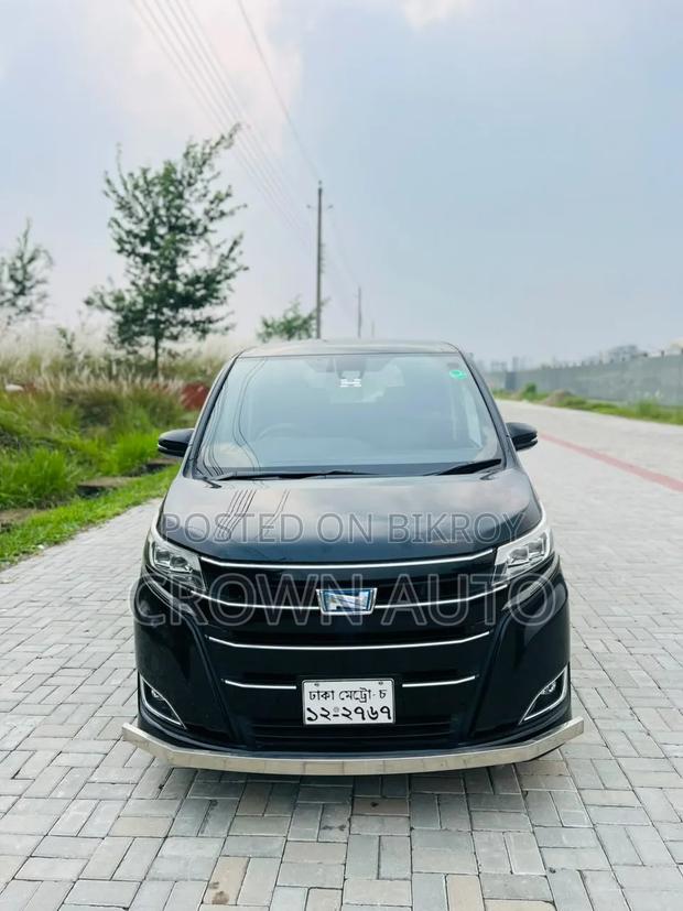 Toyota Noah 1.8 FWD Hybrid (7 seater) 2020 Black