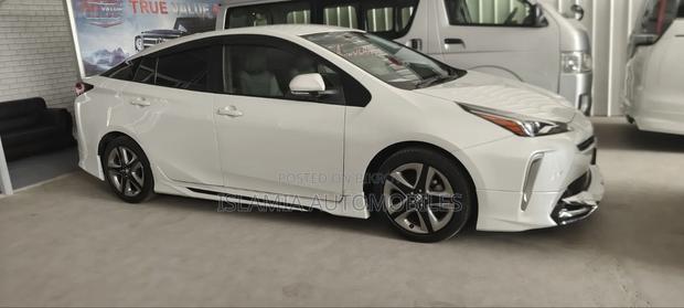 Toyota Prius 2021 Pearl