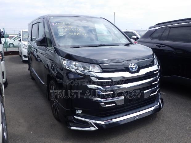 Toyota Noah 2023 Black