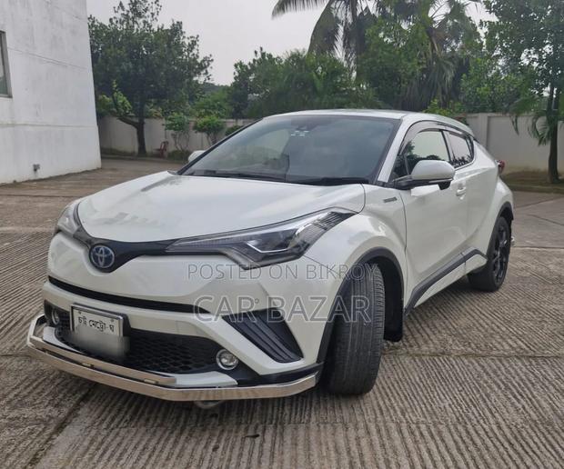 Toyota C-HR LE FWD 2019 White
