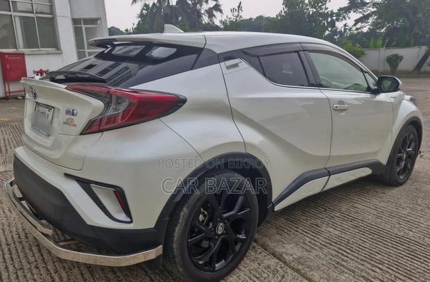 Toyota C-HR LE FWD 2019 White
