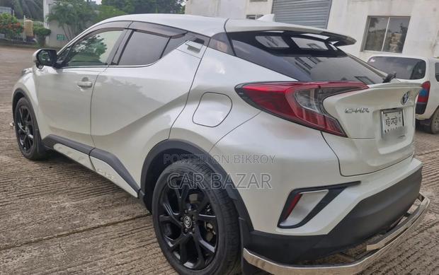 Toyota C-HR LE FWD 2019 White