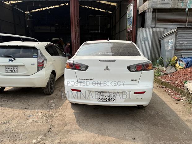 Mitsubishi Lancer 2011 White