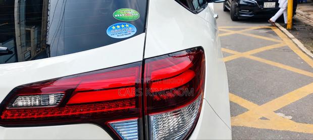 Honda Vezel 1.5 Hybrid 4WD 2014 Pearl