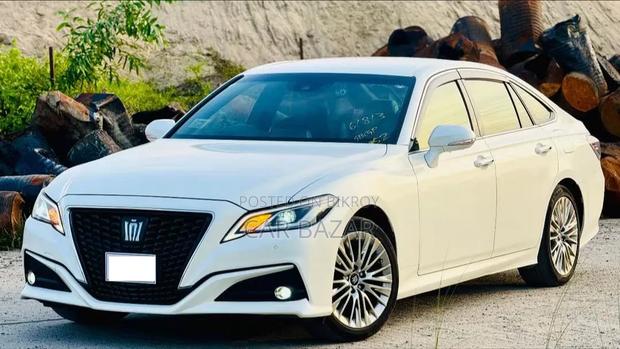 Toyota Crown 2020 White