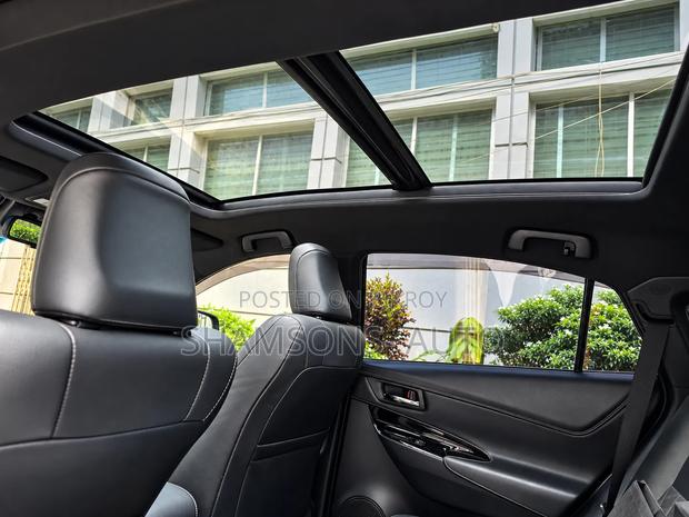 Toyota Harrier 2.0 2019 Black