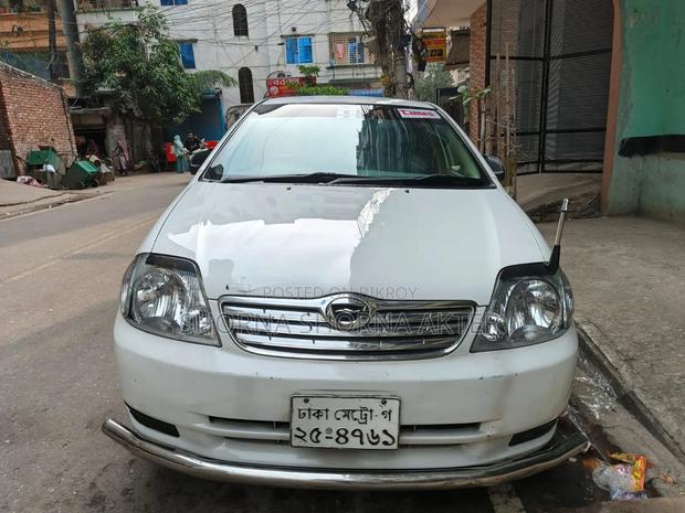 Toyota Corolla 2003 White