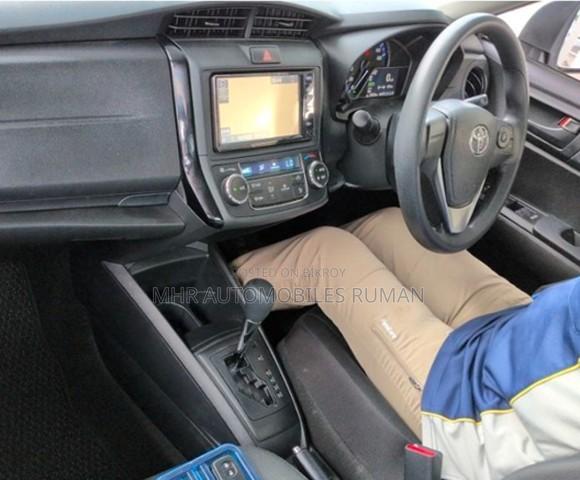 Toyota Axio 2021 White
