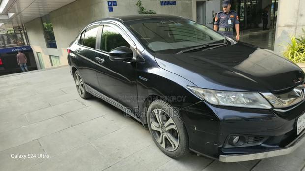 Honda Grace 1.5 Hybrid AWD 2017 Blue