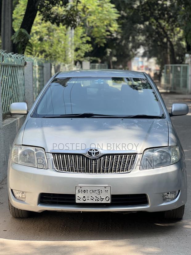 Toyota Corolla 2004 Silver