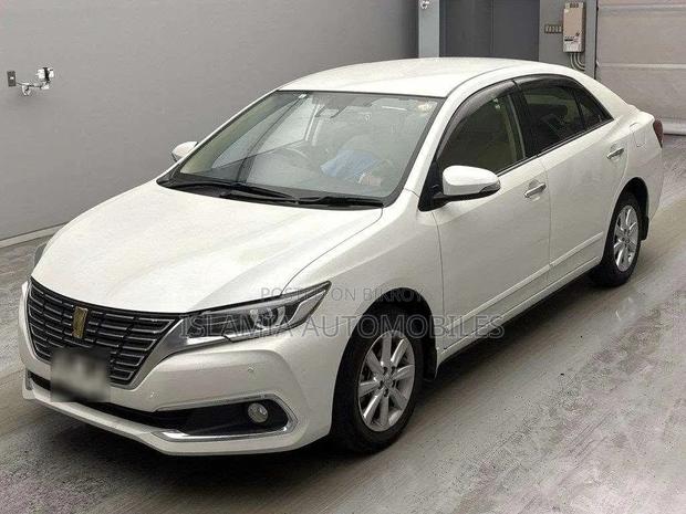 Toyota Premio 2021 Pearl
