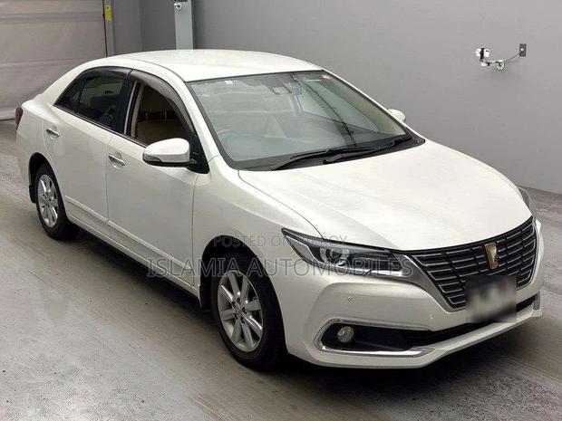 Toyota Premio 2021 Pearl