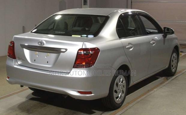 Toyota Axio 2021 Silver