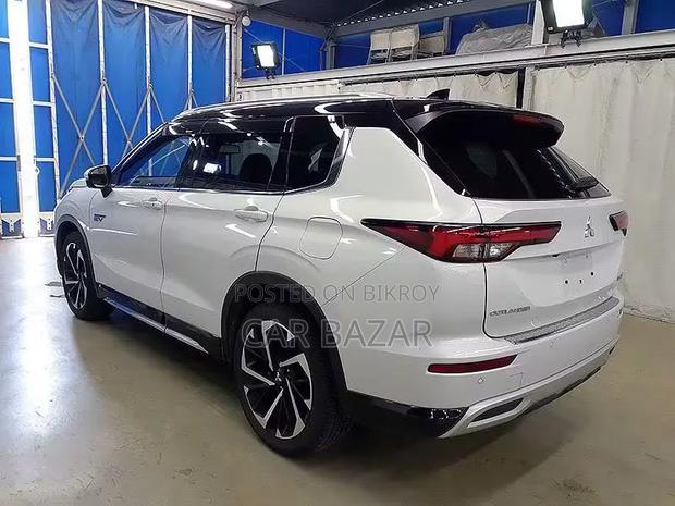 Mitsubishi Outlander 2.4 PHEV AWD 2022 White