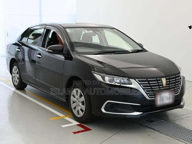 Toyota Premio 2021 Black