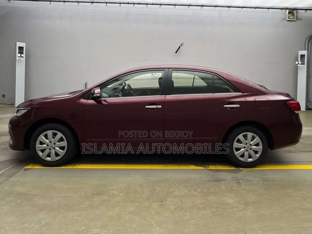 Toyota Premio 2021 Red