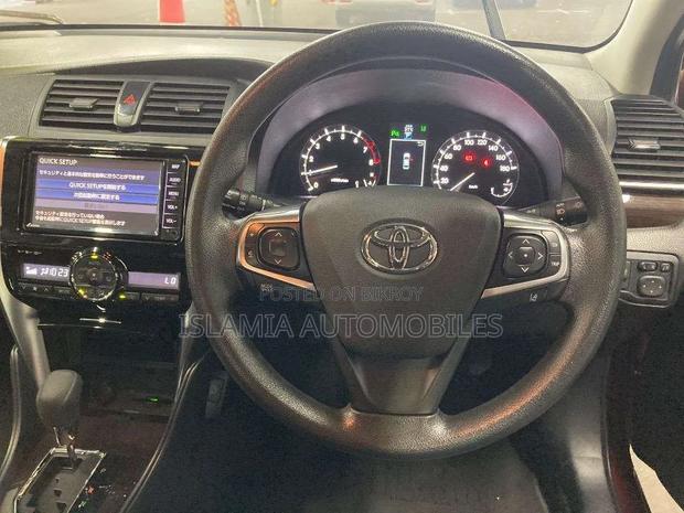 Toyota Premio 2021 Red
